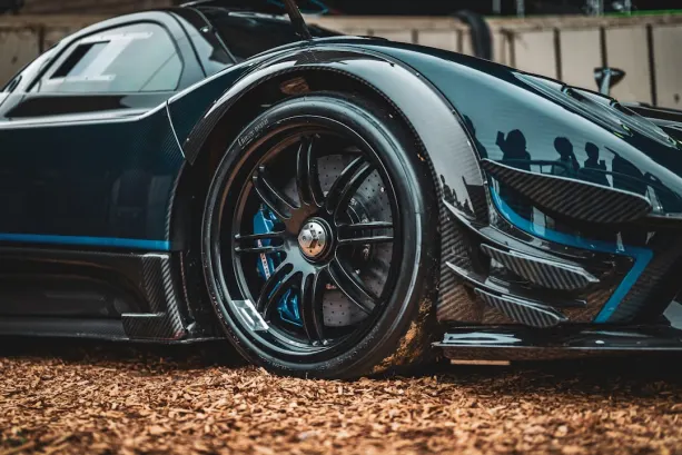 دينديرا كازينو تطبيق أندرويد/آي أو إس